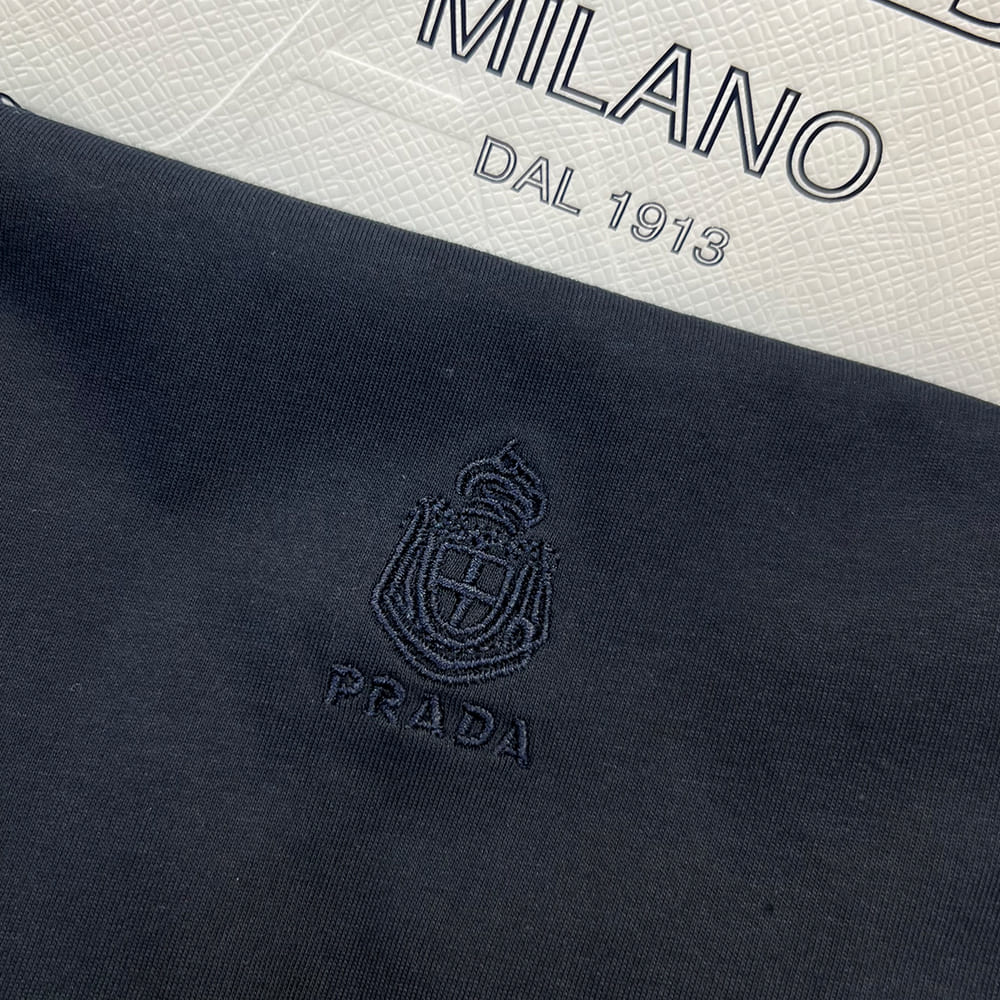 Pra*a UNISEX SHIRT(size:XS|S|M|L)