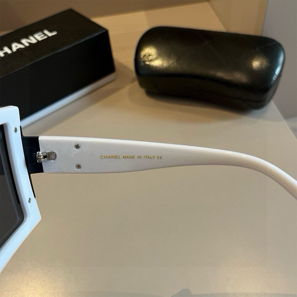 Ch**el SUNGLASSES