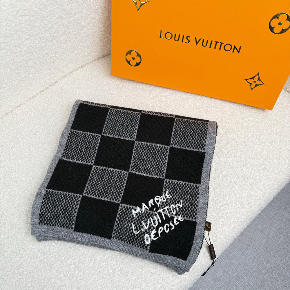 LV Damier Heritage Scarf