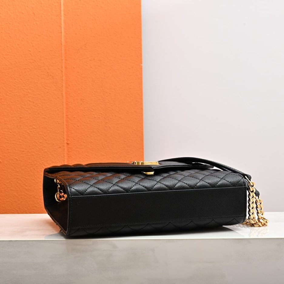 Y51 ENVELOPE MEDIUM IN QUILTED GRAIN DE POUDRE EMBOSSED LEATHER