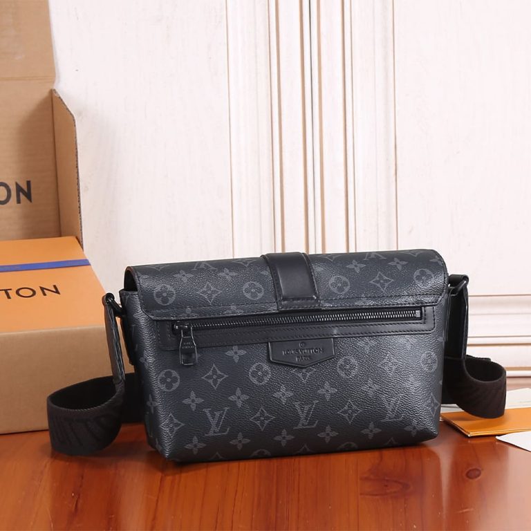 LV S-Cape Messenger