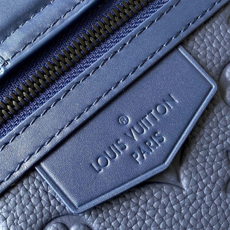 LV S-Cape Messenger